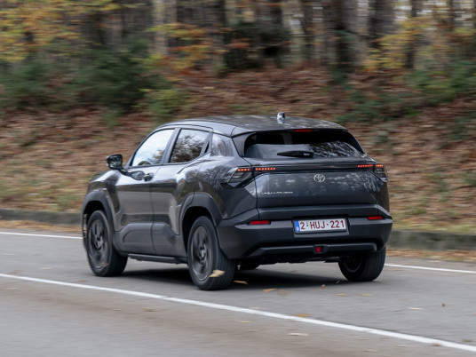 2026_Toyota Urban Cruiser Graphite Grey FWD_Dynamic_012_ld