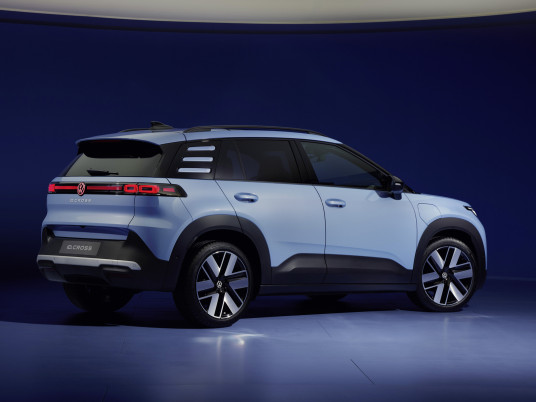The all-new electric ID. Cross
