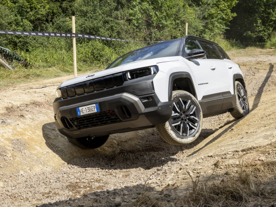 Jeep Compass- (5)