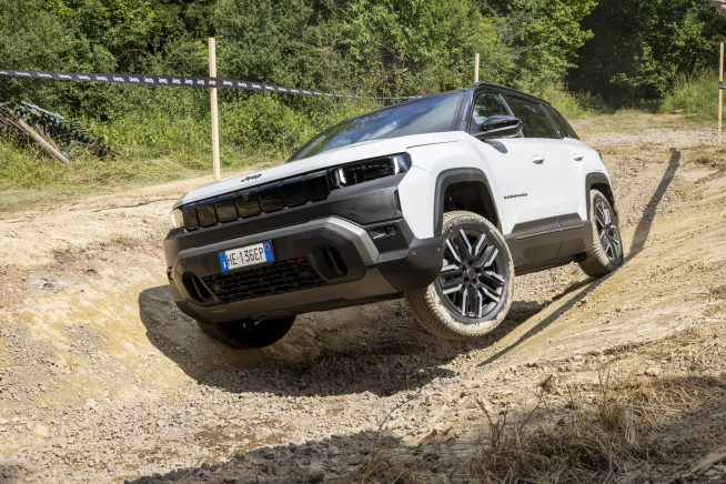 Jeep Compass- (5)