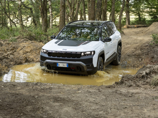 Jeep Compass- (8)