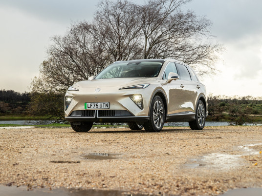 MGS6 EV Luxury Dual Motor photo
