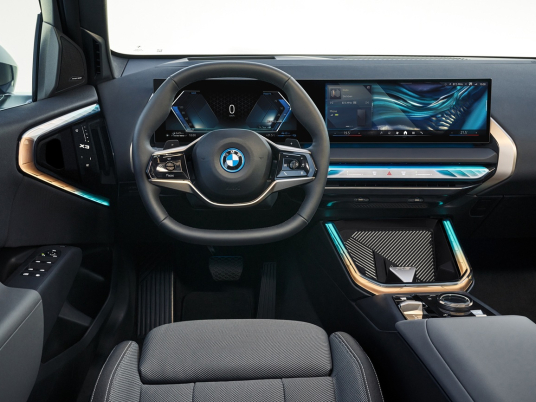 P90554862_highRes_the-new-bmw-x3-30e-x_ld
