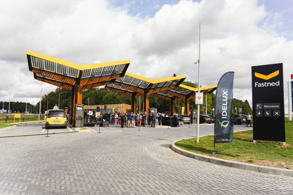 Fastned opening Galaxia Libin -21_ld