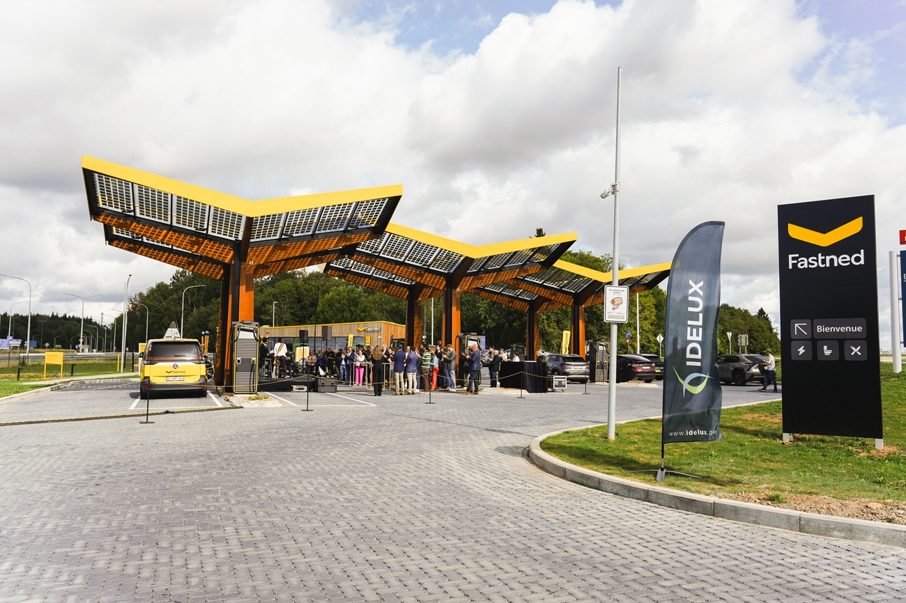 Fastned opening Galaxia Libin -21_ld