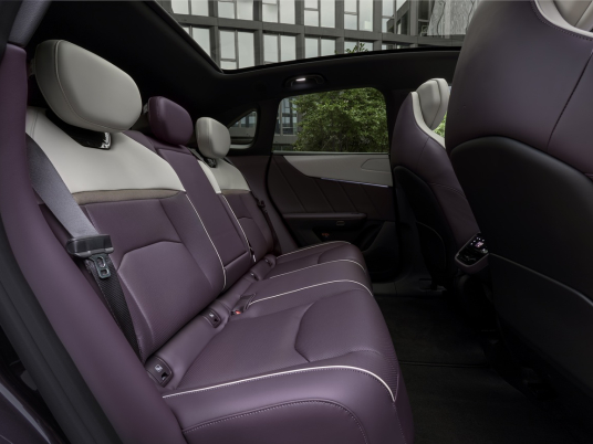 mazda_cx-6e_germany_slp_nv_int_05_highres_ld