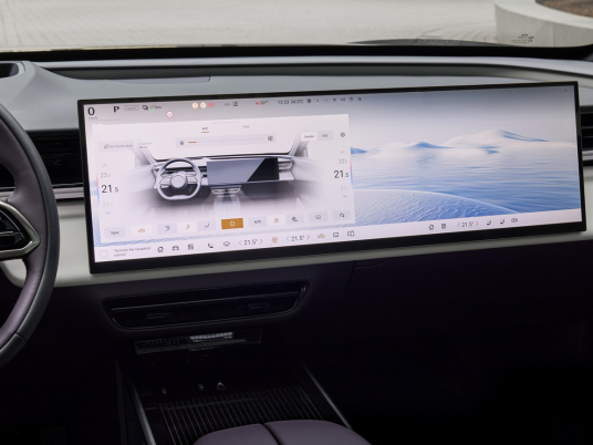 mazda_cx-6e_germany_slp_nv_int_23_highres_ld