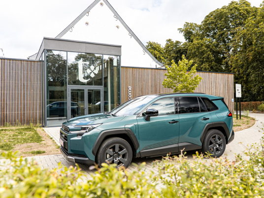 Suzuki Across 2026 PHEV Exterieur 0001 kopie