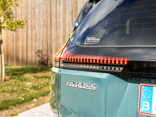 Suzuki Across 2026 PHEV Exterieur 0019