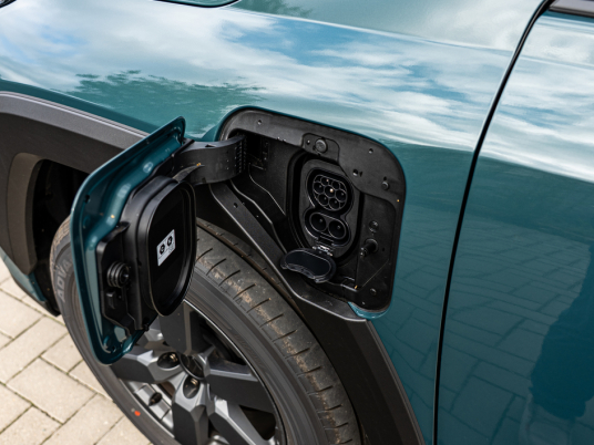 Suzuki Across 2026 PHEV Exterieur 0020
