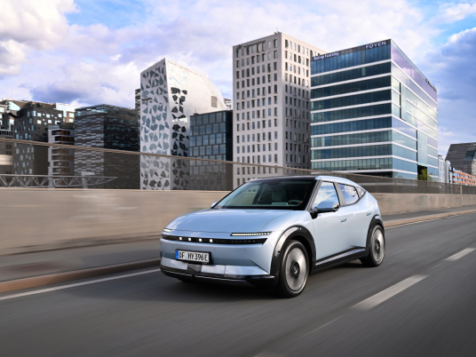 Ioniq3_036