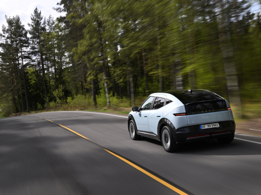 Ioniq3_219