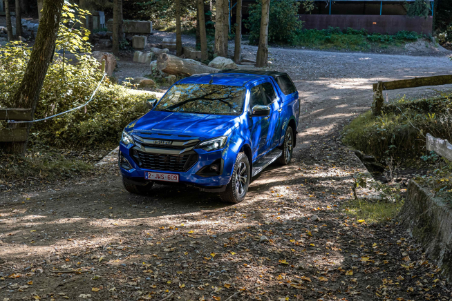 Isuzu D-Max 2027 Off-Road 0009