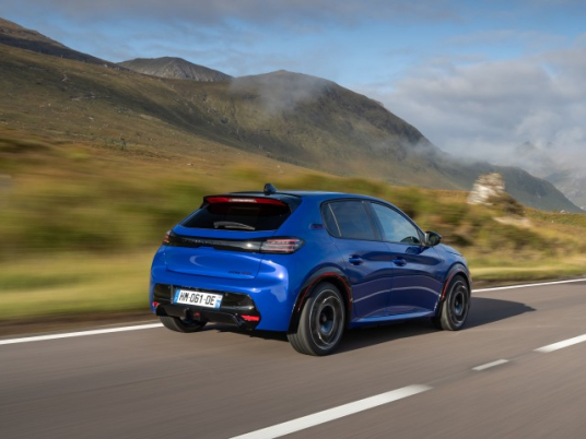 PEUGEOT_E208GTITESTDRIVE_0504 (Petite)