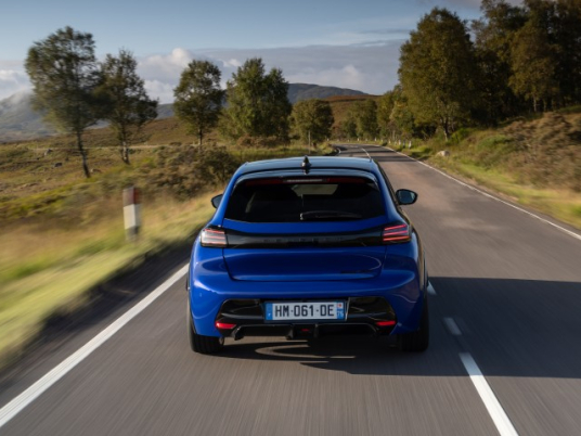 PEUGEOT_E208GTITESTDRIVE_0512 (Petite)