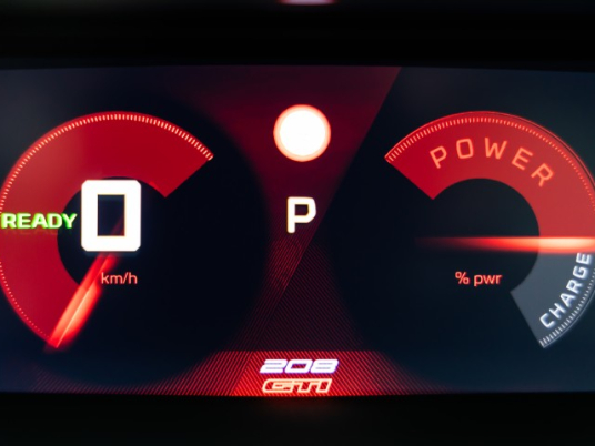 PEUGEOT_E208GTITESTDRIVE_2985 (Petite)
