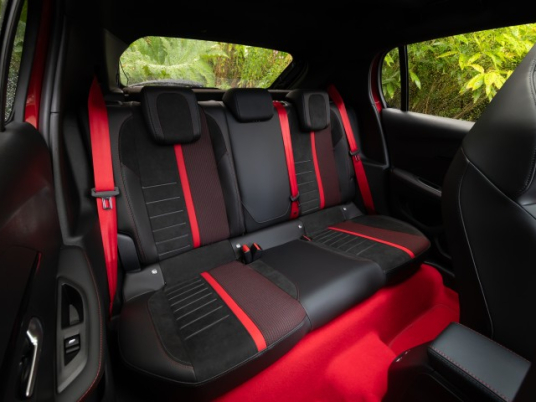 PEUGEOT_E208GTITESTDRIVE_3233 (Petite)